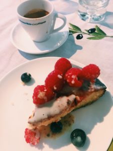 Yoghurt Almond Cake with Fresh Berries