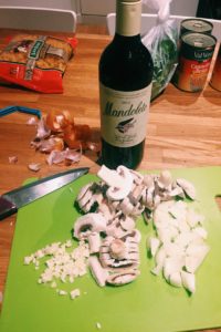 Pasta with a Mushroom and Tomato Sauce